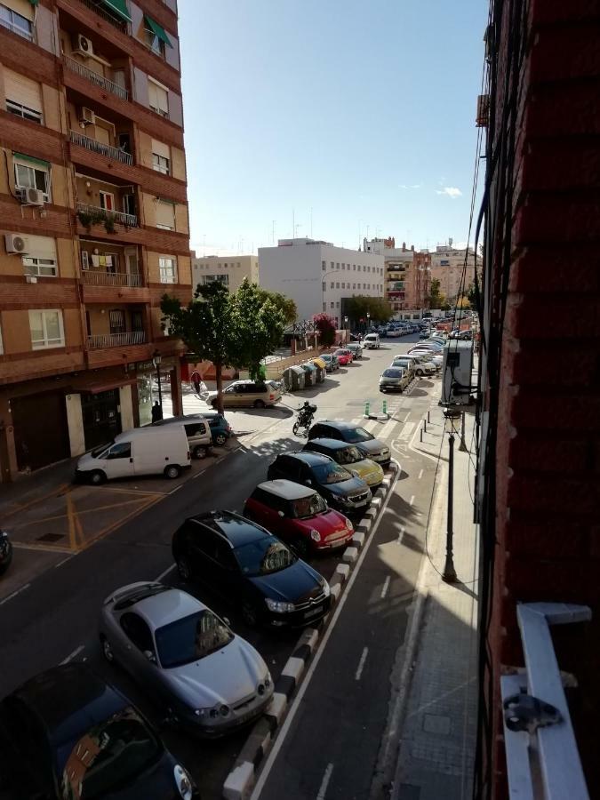 Apartamento Torres Apartment Valencia Bagian luar foto